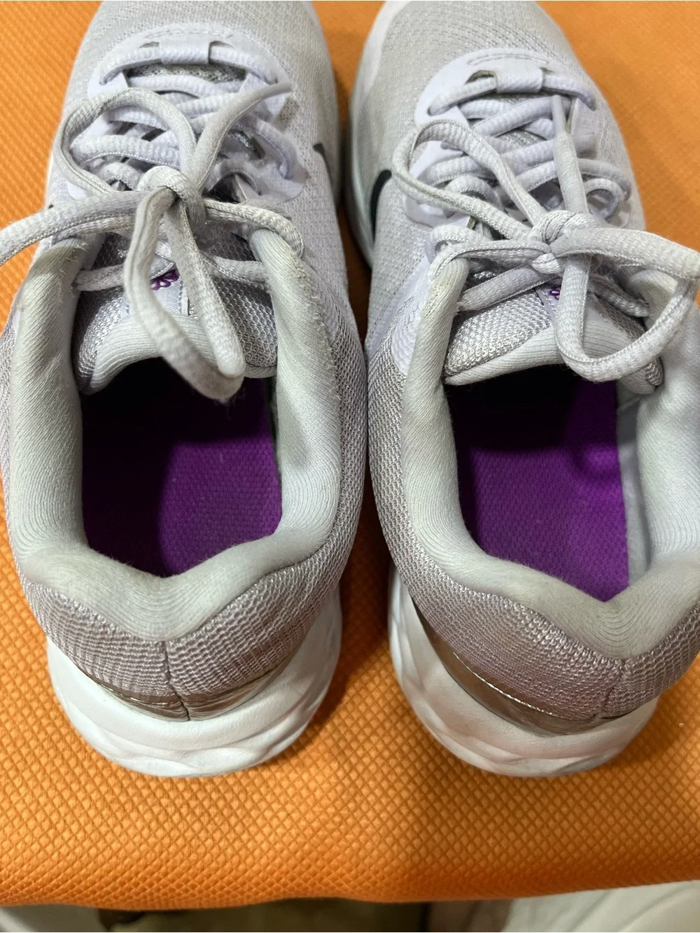 Nike Light Gray and Black Running Shoes with Purple Insole